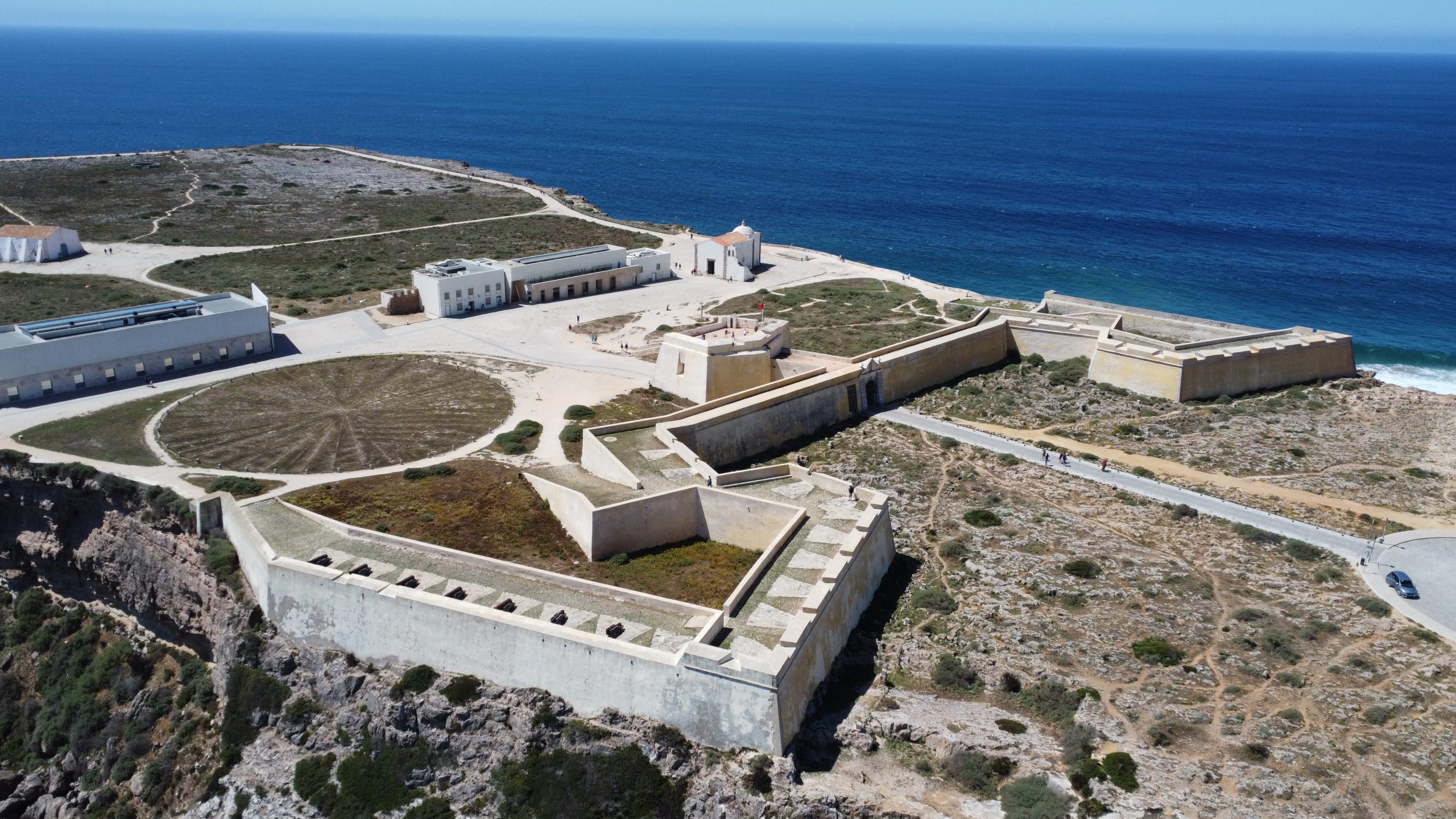 A Fortaleza de Sagres, sobre as arribas