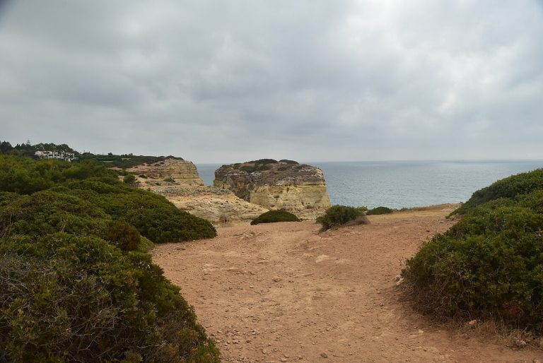 Sete Vales Suspensos, Algarve