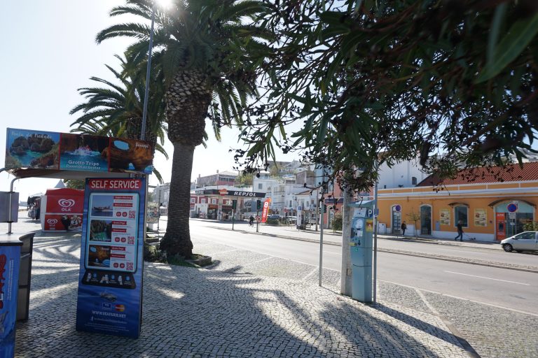 Lagos: o centro histórico, a marina e as grutas da Ponta da Piedade